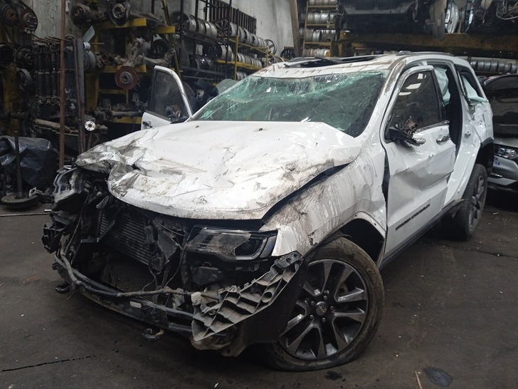 CIGUEñAL Jeep GRAND CHEROKEE 2012 USADO